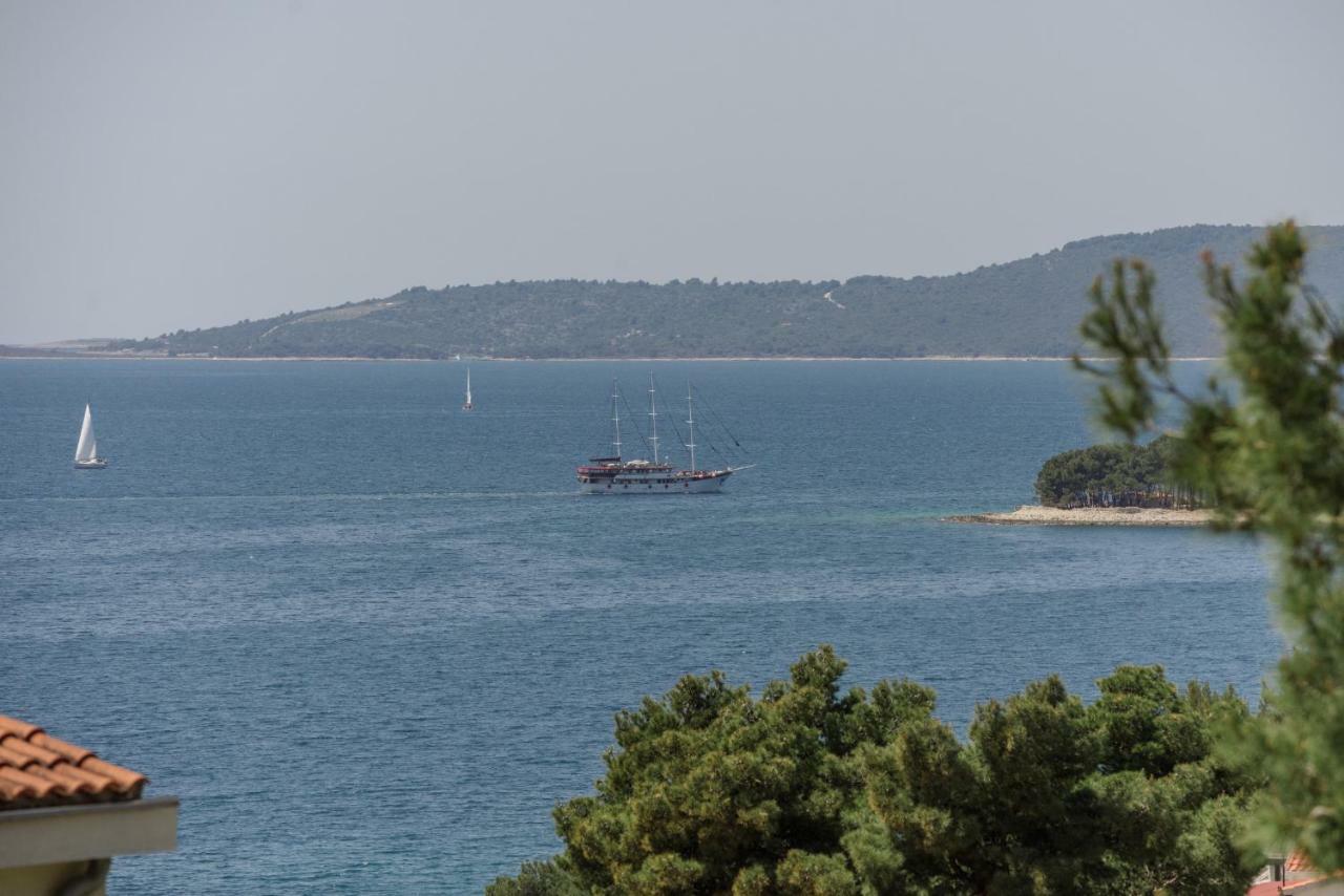 Apartments Villa Dalmatia Trogir Exterior foto