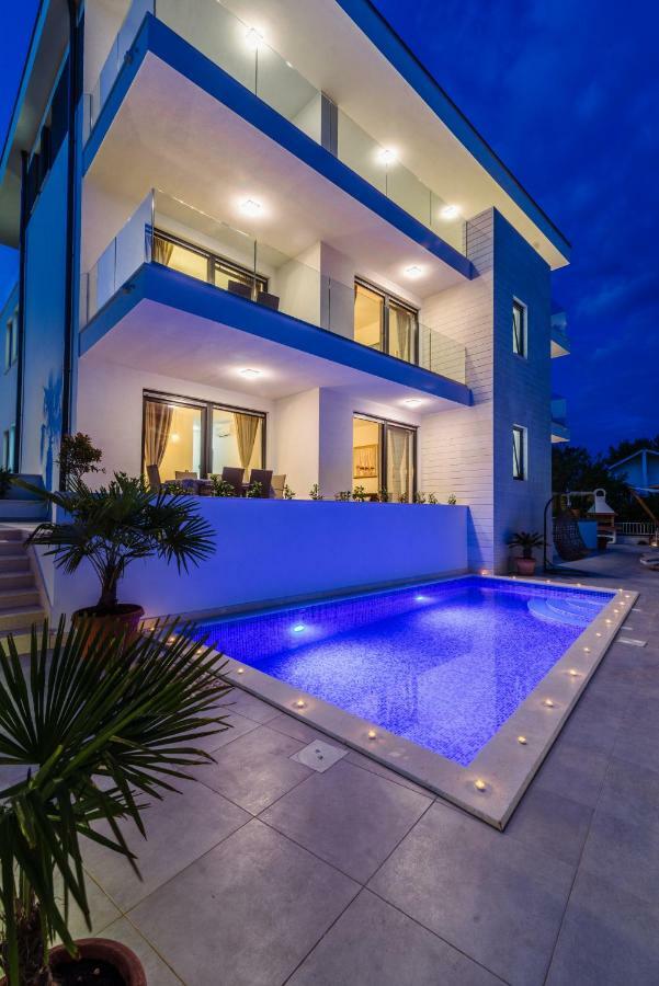 Apartments Villa Dalmatia Trogir Exterior foto